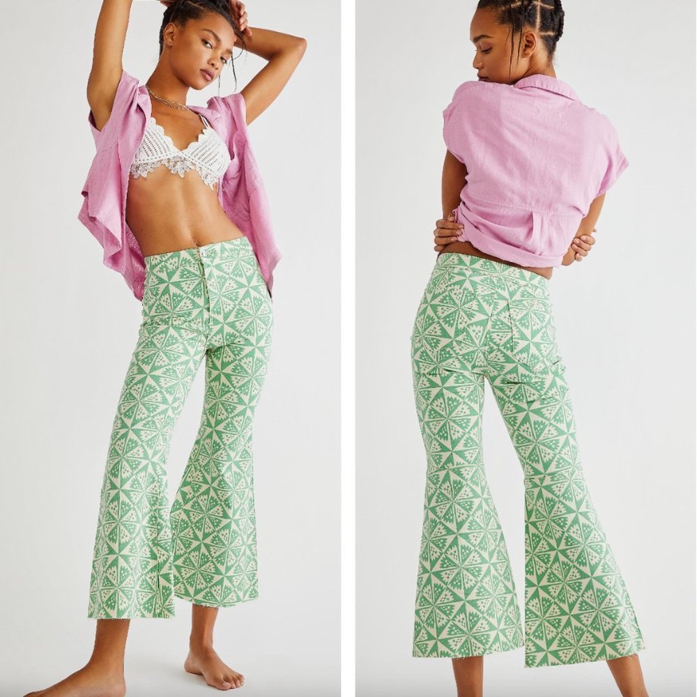 RARE Free People We the Free  Youthquake Printed Crop Flare Jeans Raw Hem